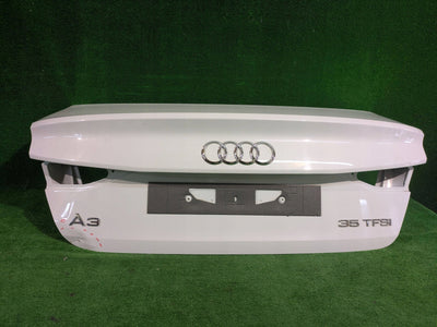 KLAPA TYLNA TYŁ BAGAŻNIKA AUDI A3 8Y SEDAN