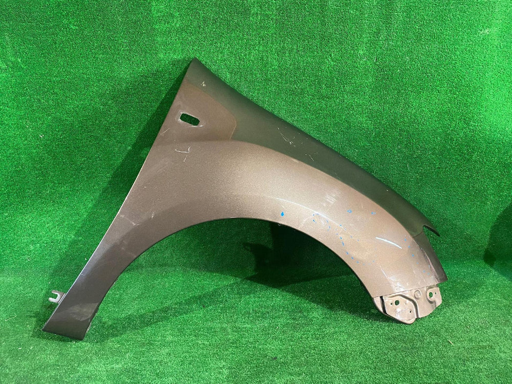 BŁOTNIK PRZEDNI PRAWY PRZÓD DACIA SANDERO II 12-