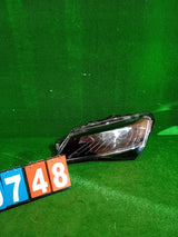 REFLEKTOR LEWY PRZÓD SKODA SUPERB III 15- BI- XENON NR.748