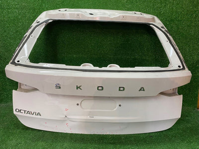 KLAPA TYLNA TYŁ BAGAŻNIKA SKODA OCTAVIA IV KOMBI
