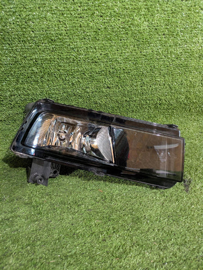 HALOGEN LAMPA PRZECIWMGIELNA PRAWA VW TIGUAN II 15- 5TA NR.124