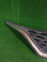 GRILL ATRAPA CHŁODNICY SUZUKI BALENO II