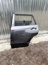 DRZWI TYLNE LEWE TOYOTA RAV4 V 19- nr.000