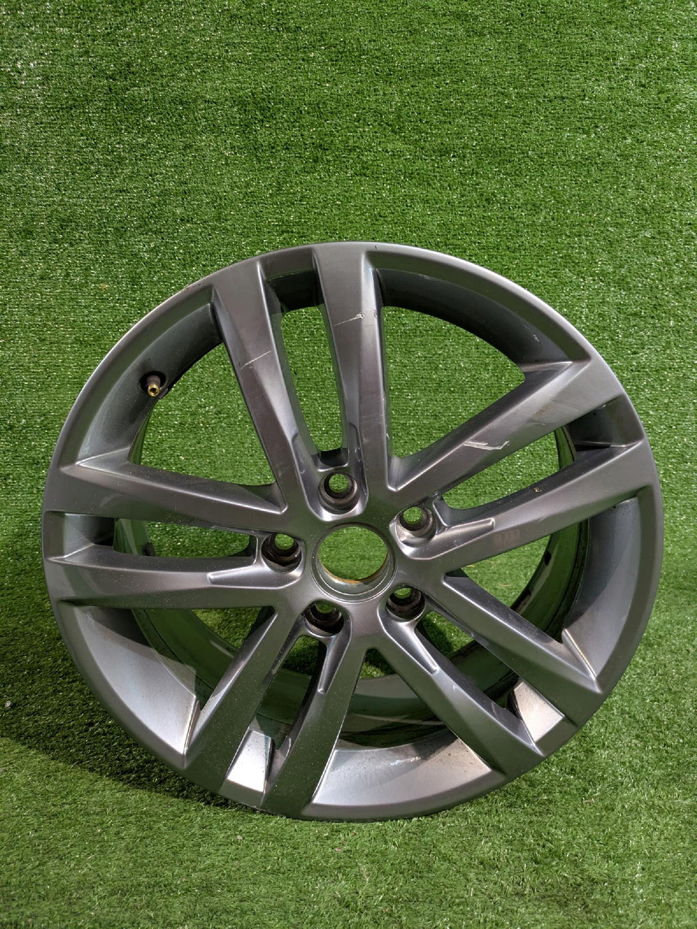ALUFELGA FELGA ALUMINIOWA VW TOURAN 17" 6.5J ET52 NR.141