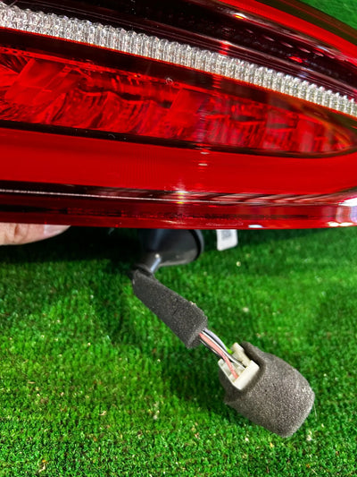 LAMPA TYŁ TYLNA PRAWA KIA PROCEED NR.01