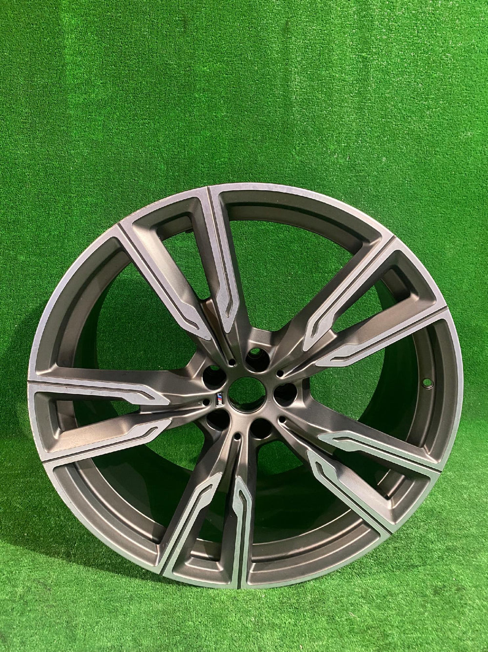 ALUFELGA BMW X5 X6 22” 9.5J ET37