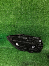 REFLEKTOR PRAWY PORSCHE MACAN LIFT FULL LED MATRIX