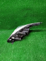 REFLEKTOR PRAWY TOYOTA AVENSIS T27