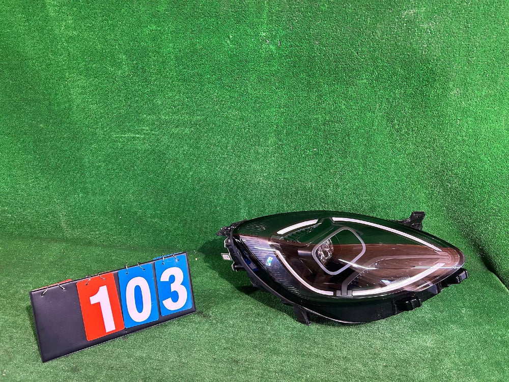REFLEKTOR PRAWY FORD PUMA MK2 lift FULL LED nr:103