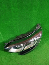 REFLEKTOR PRAWY PRZÓD RENAULT MEGANE IV SOCZEWKA LED 16-