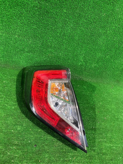 LAMPA TYLNA LEWA HONDA CIVIC X HB