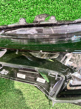 REFLEKTOR LEWY TOYOTA COROLLA E21 HB KOMBI FULL LED
