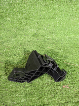 ŚLIZG ZDERZAKA PRAWY TYLNY COROLLA CROSS