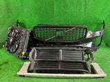 ZDERZAK PRZEDNI VOLO XC60 II LIFT R-DESING WENTYLATOR CHŁODNICA ŻALUNR.1155