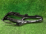 RAMKA OBUDOWA OSŁONA PRAWA LAMPY HYUNDAI TUCSON IV LIFT