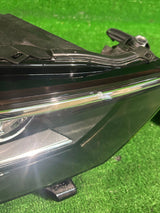 REFLEKTOR PRAWY VW T-ROC FULL LED nr:136