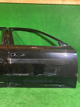 DRZWI PRZEDNIE PRAWE PRAWY PRZÓD SKODA SUPERB III 15- NR.2213