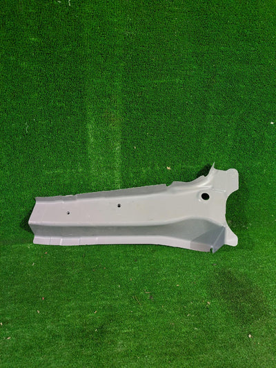 BELKA TYLNA TYŁ MOCOWANIE AUDI A6 C7