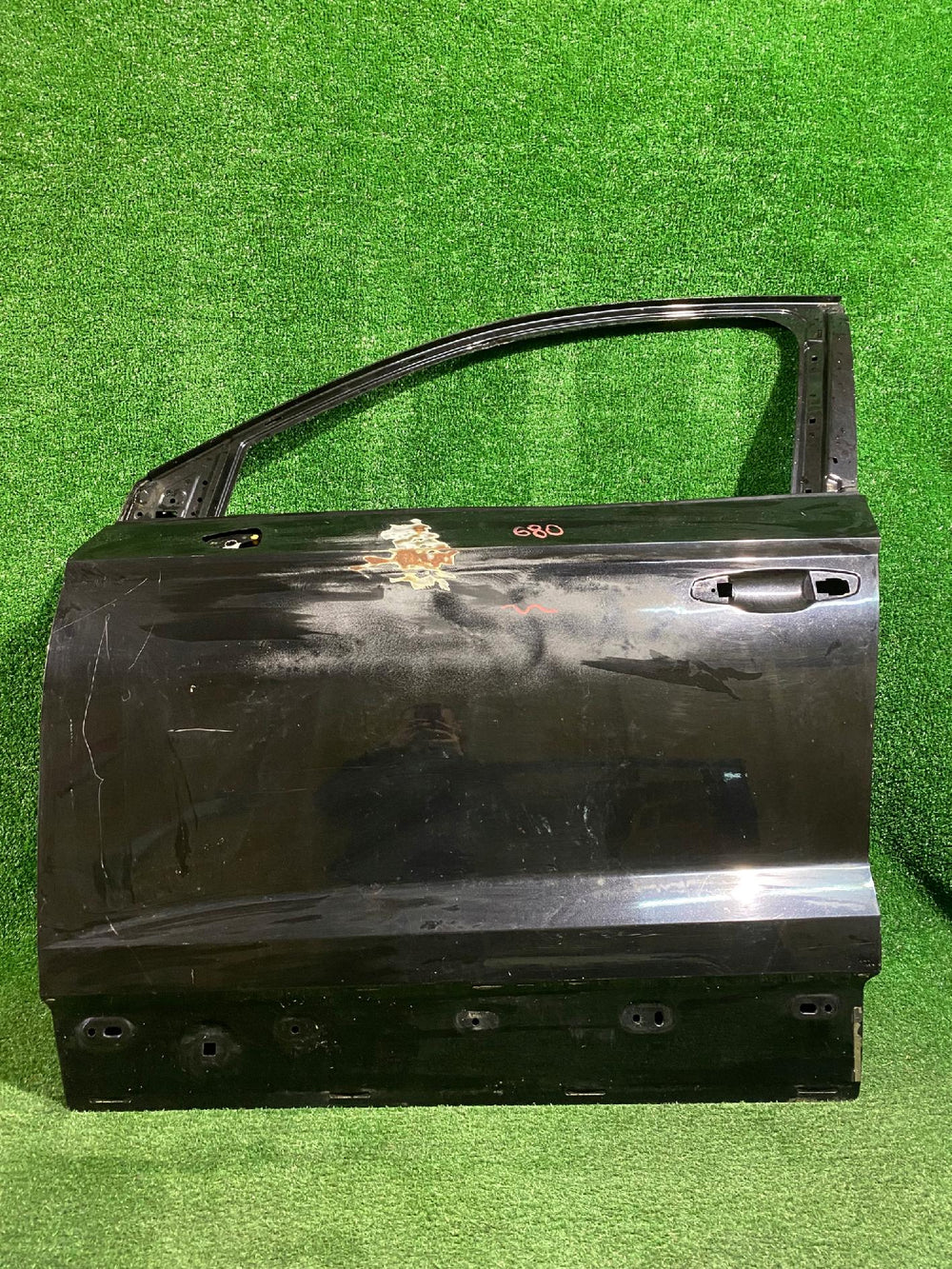 DRZWI LEWE PRZEDNIE SEAT ATECA NR.680
