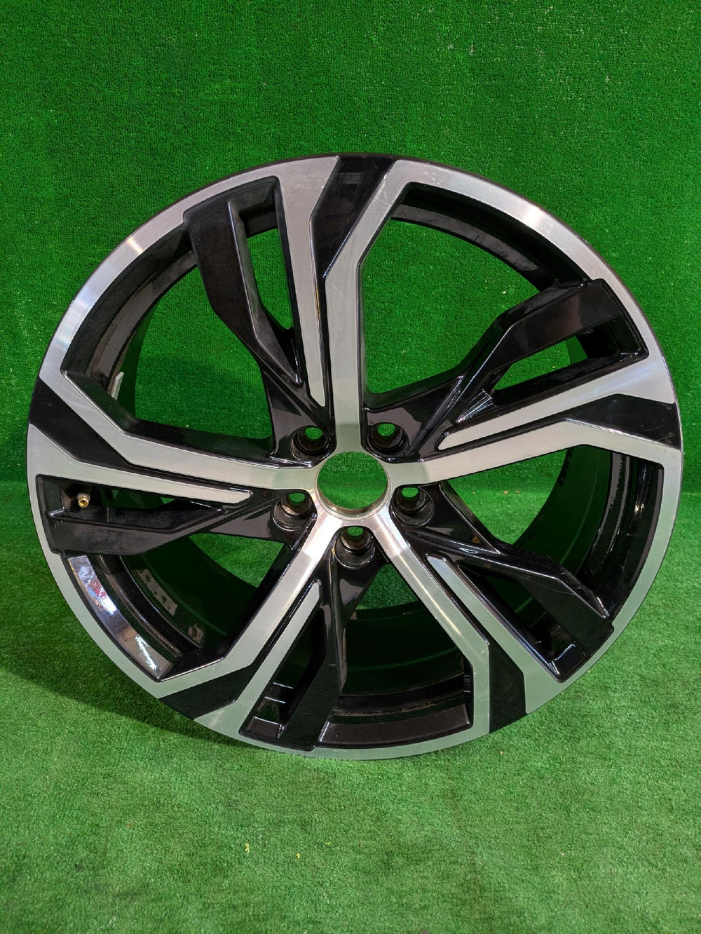 ALUFELGA VOLVO S60 V90 19" 8J ET42 32358914 NR.005