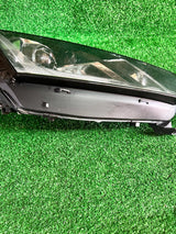 REFLEKTOR PRAWY SKODA OCTAVIA IV FULL LED NR.052