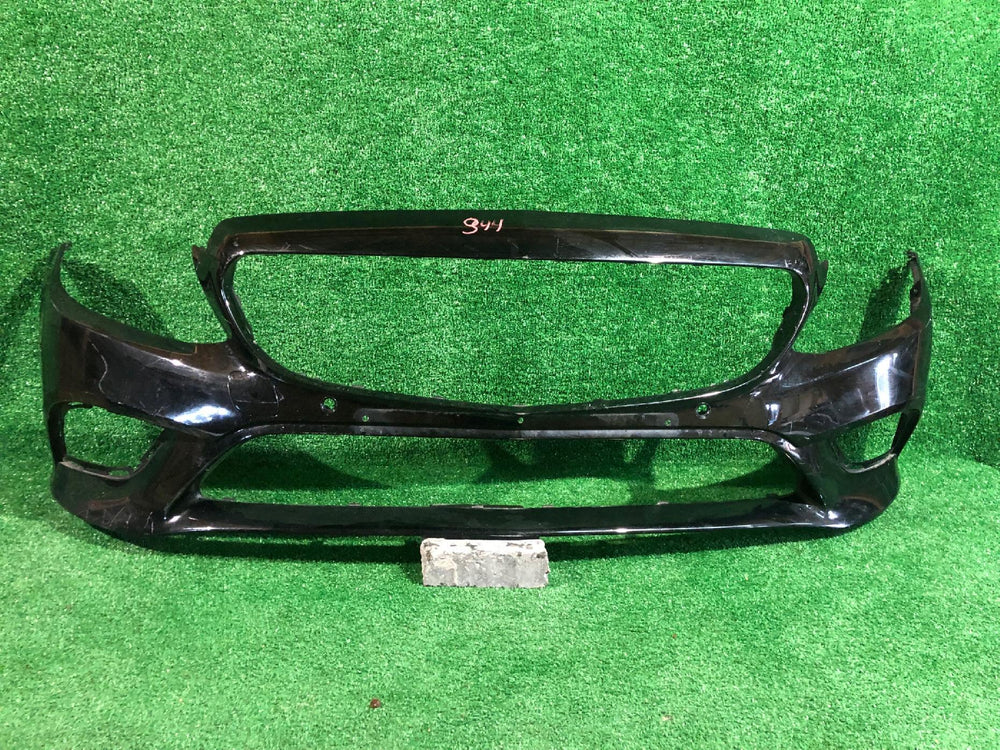 ZDERZAK PRZEDNI PRZÓD MERCEDES C-KLASA W205 LIFT NR.944