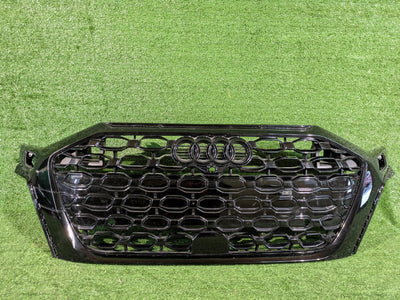 GRILL ATRAPA CHŁODNICY AUDI RS3 8Y0 20- NR.28