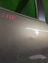 DRZWI TYLNE PRAWE PRAWY TYŁ TOYOTA YARIS IV 20- NR.2778