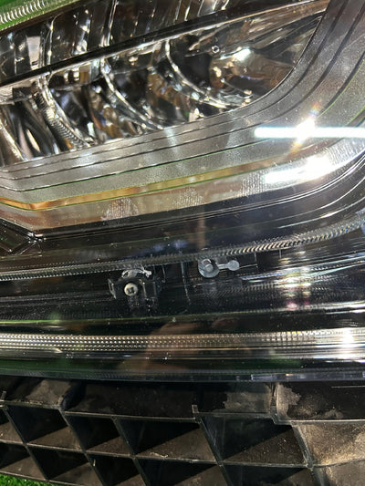 REFLEKTOR PRAWY HONDA CR-V V FULL LED