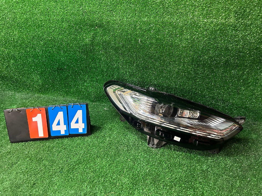 REFLEKTOR PRAWY FORD MONDEO MK5 FULL LED nr:144