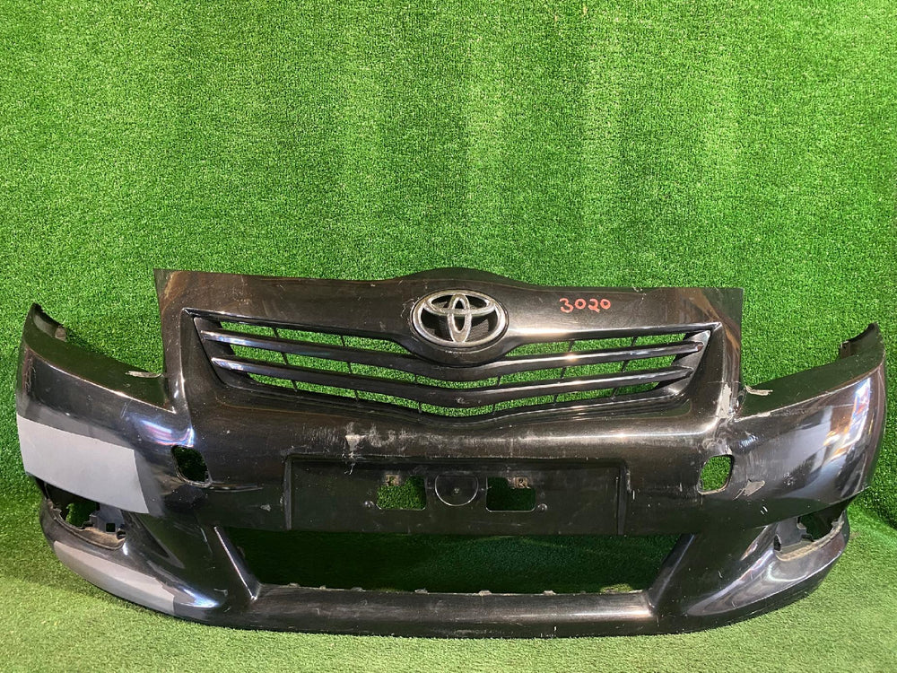 ZDERZAK PRZEDNI PRZÓD TOYOTA VERSO 09- NR.3020