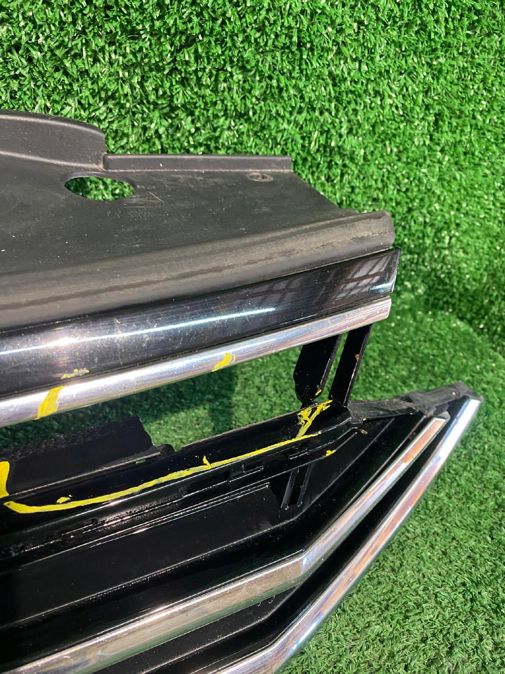 GRILL ATRAPA VW PASSAT B8