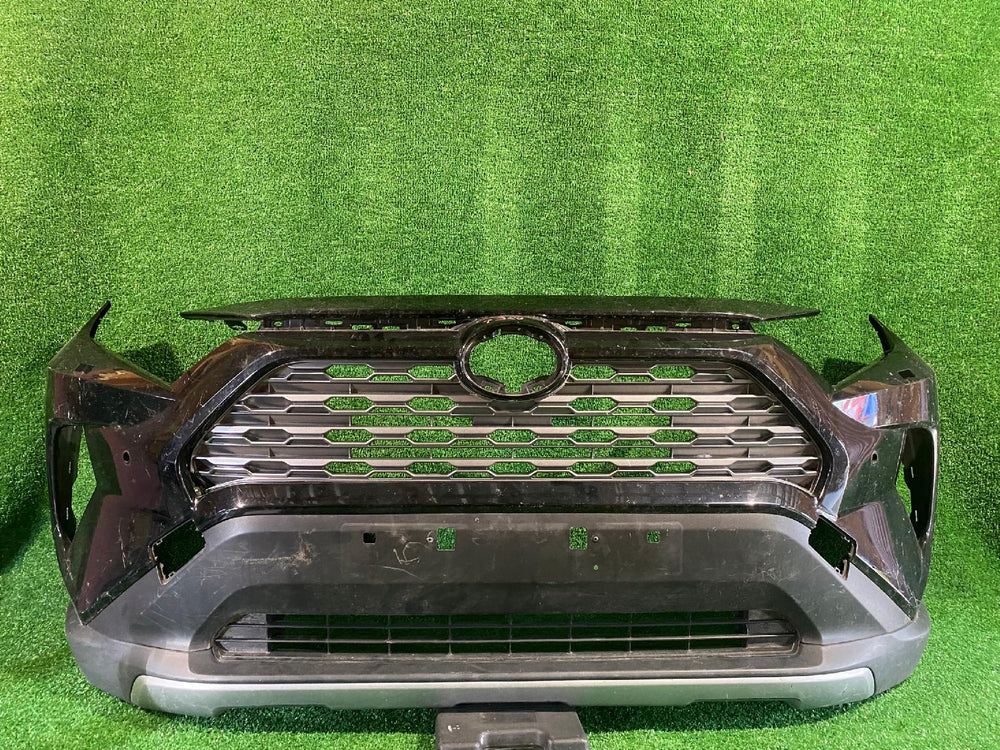 ZDERZAK PRZEDNI PRZÓD TOYOTA RAV4 V 18- PDC NR.1328