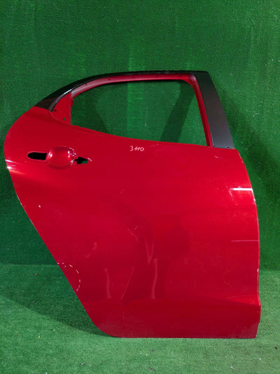 DRZWI TYLNE PRAWE PRAWY TYŁ TOYOTA YARIS IV MAZDA 2 23- NR.3110