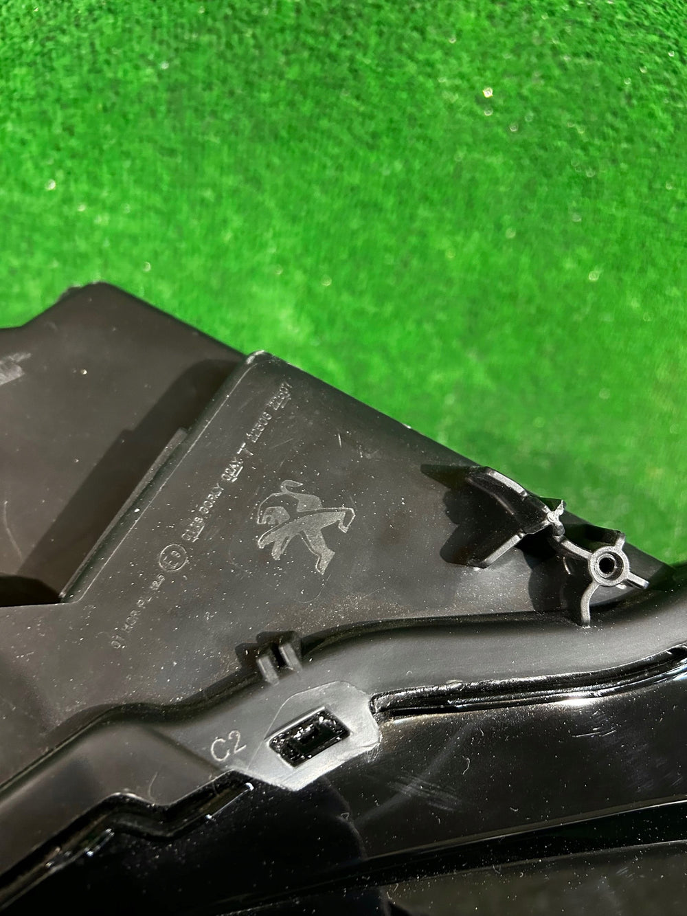 REFLEKTOR PRAWY PEUGEOT 208 II 2008 II GT-LINE FULL LED