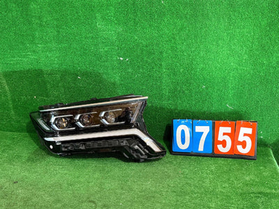 REFLEKTOR PRAWY KIA SORENTO IV FULL LED NR:755