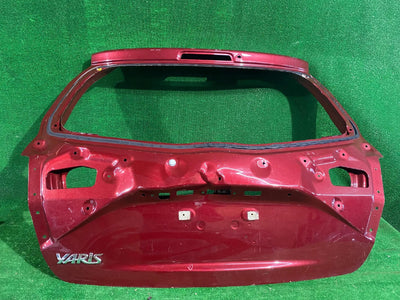 KLAPA TYLNA TYŁ BAGAŻNIKA TOYOTA YARIS III LIFT 17-