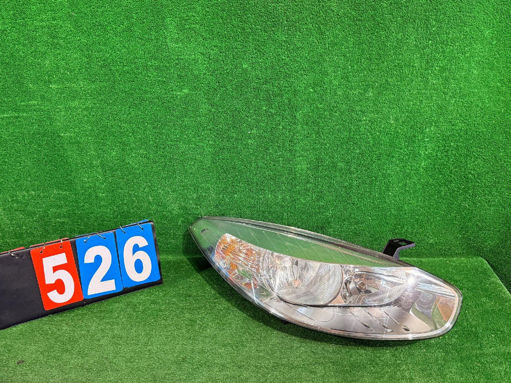 REFLEKTOR PRAWY RENAULT FLUENCE nr:526