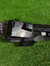 KIERUNKOWSKAZ LUSTERKA PRAWY MERCEDES W205 W253 W222