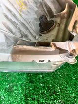 REFLEKTOR PRAWY ISUZU D-MAX