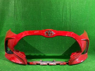 ZDERZAK PRZEDNI PRZÓD TOYOTA YARIS IV NR.3977