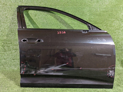 DRZWI PRZEDNIE PRAWE PRAWY PRZÓD AUDI A6 C8 18- NR.3938