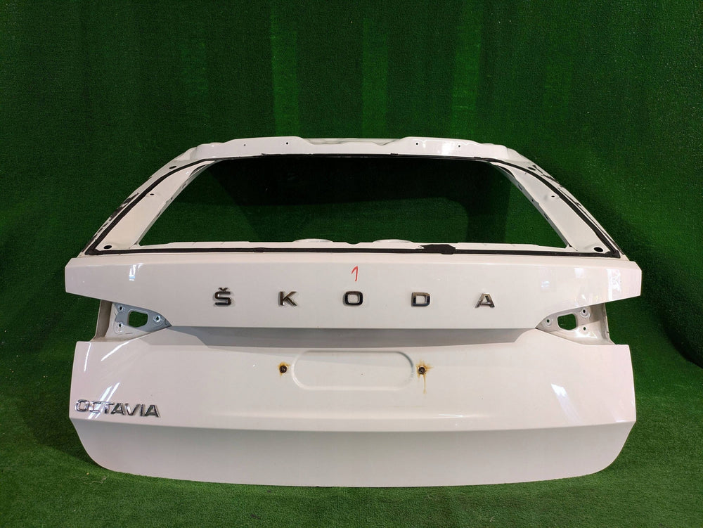 KLAPA TYLNA TYŁ BAGAŻNIKA SKODA OCTAVIA IV KOMBI NR.1
