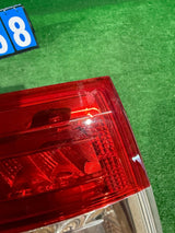 LAMPA TYŁ TYLNA LEWA SKODA OCTAVIA III KOMBI 5E9945095A NR:58