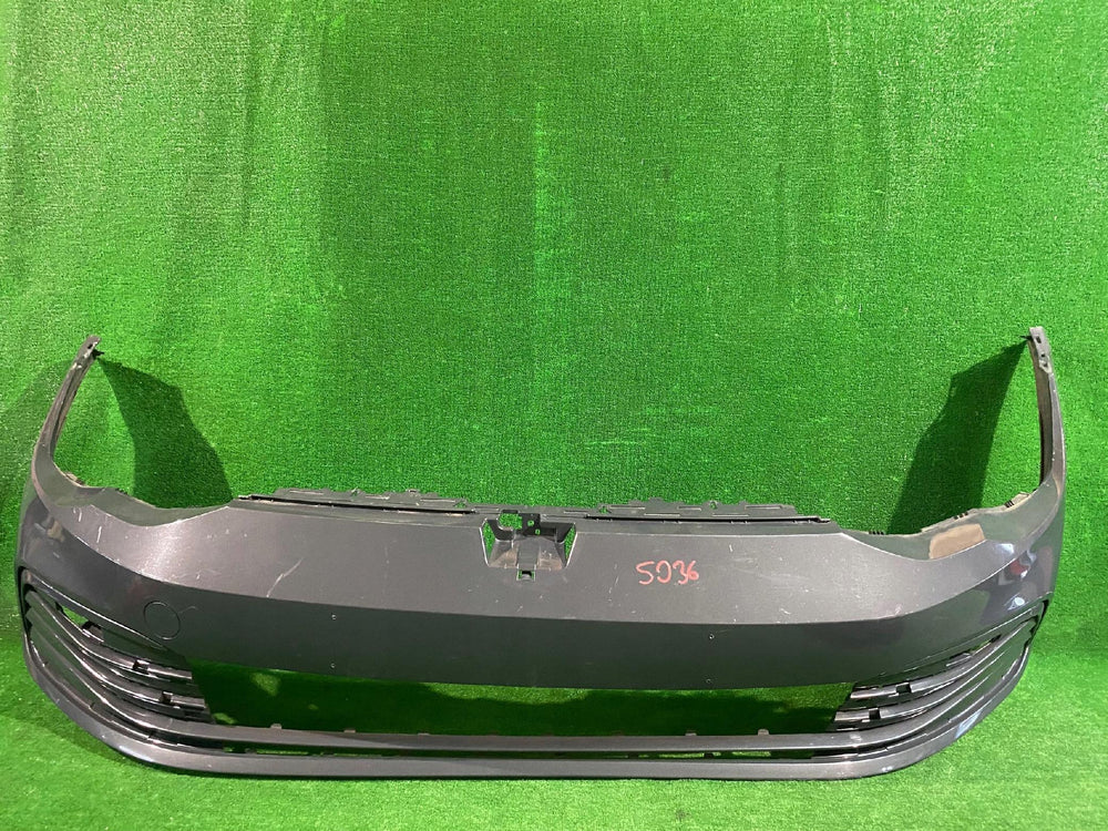 ZDERZAK PRZEDNI PRZÓD VW GOLF VIII NR.5036