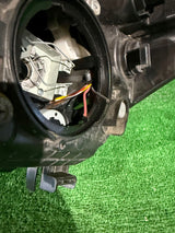 REFLEKTOR PRAWY KIA CEED II XENON LED NR:634