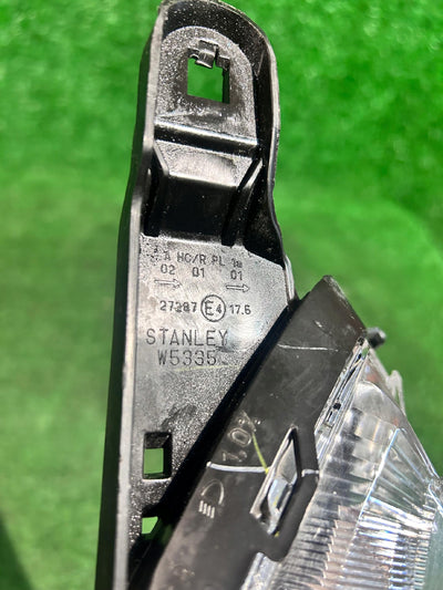 REFLEKTOR LEWY MITSUBISHI SPACE STAR II LIFT