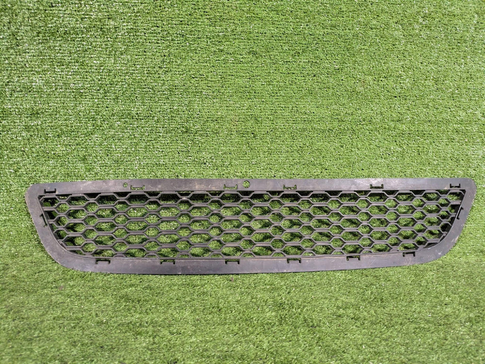 KRATKA ŚRODKOWA ZDERZAKA FIAT FREEMONT 11-