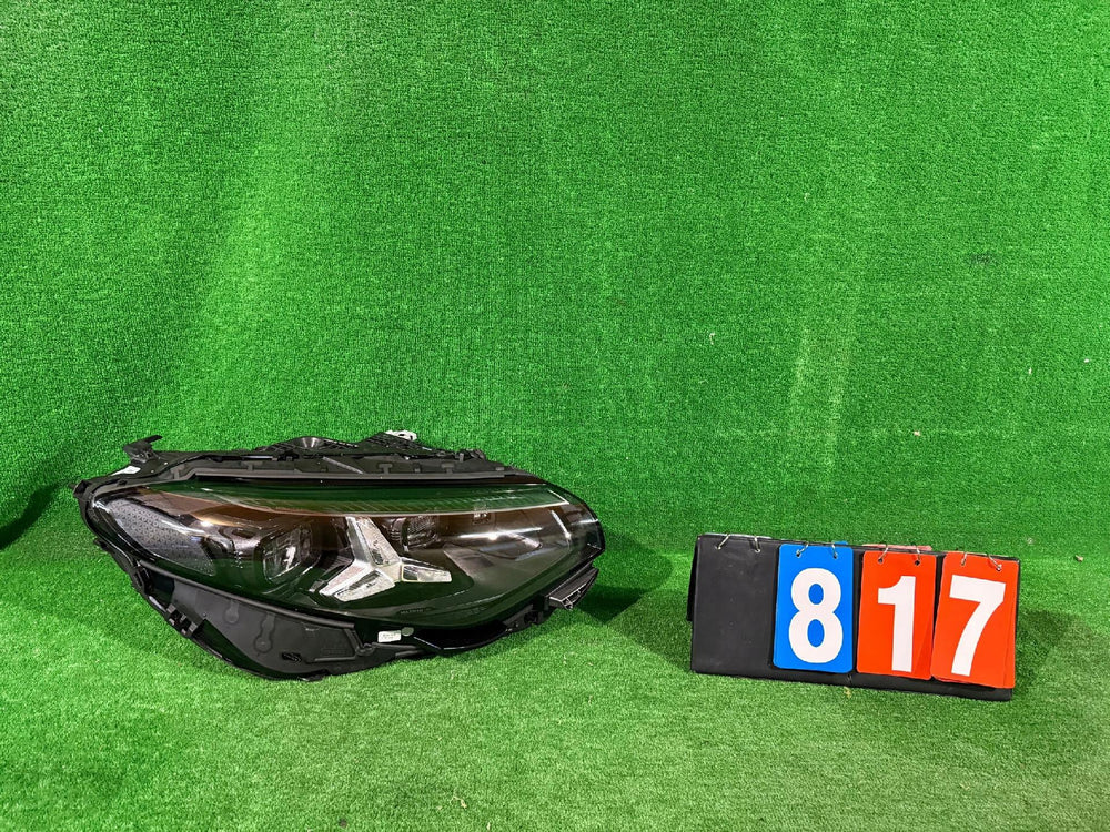 REFLEKTOR PRAWY MERCEDES CLA W174 MULTIBAM NR.817