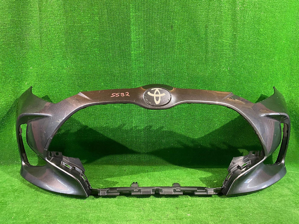 ZDERZAK PRZEDNI TOYOTA YARIS IV NR.5592